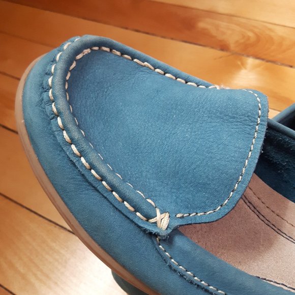 Blue Suede Shoes - Picture 4 of 8